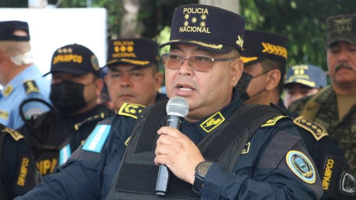 Yo tampoco he cobrado mi sueldo director de la Policía Nacional confirma deuda a la institución pero descarta huelga de fusiles caídos