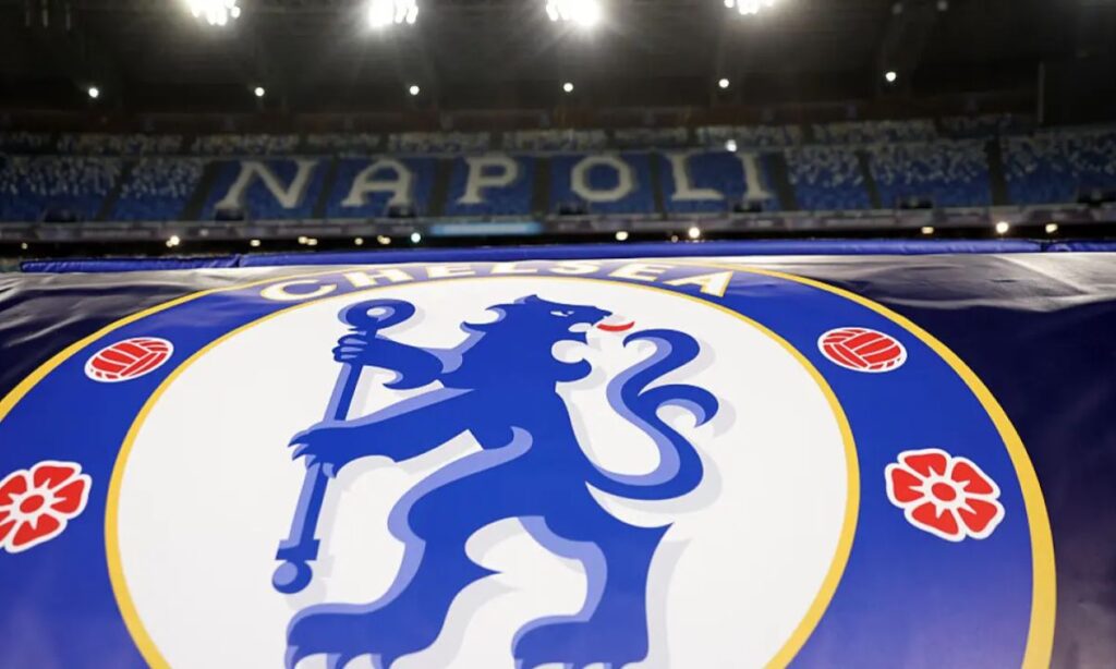 Atacan a fans del Chelsea antes de su duelo ante el Napoli