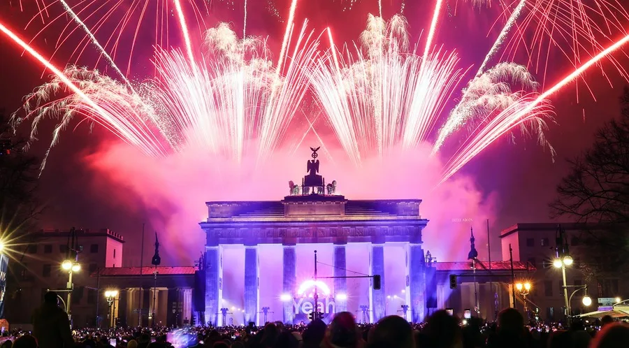 La Nochevieja en Berlín deja 420 detenidos y 30 policías heridos