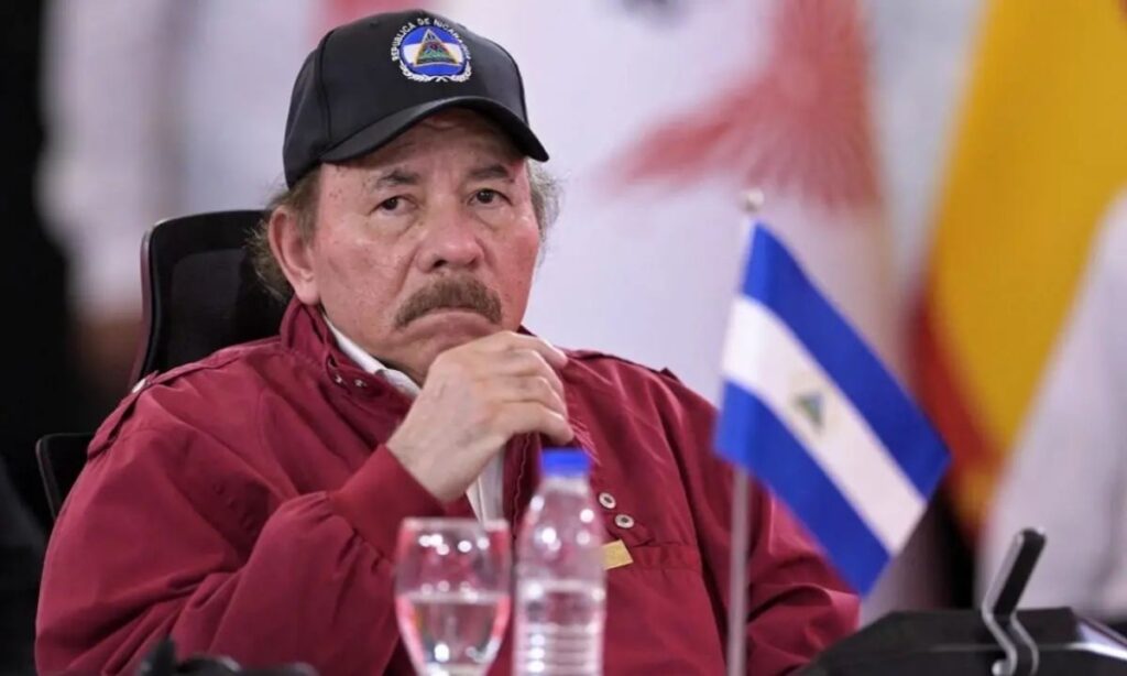 España expulsa a embajador de Nicaragua