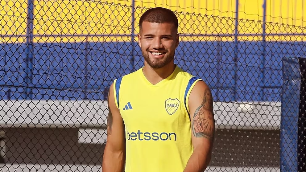 Weigandt consiguió tres títulos con Inter Miami (Supporters’ Shield 2024, Conferencia Este 2025 y MLS 2025), mientras que había logrado cuatro en sus dos primeros ciclos en Boca Juniors: Campeonato 2019/2020, Copa Argentina 2019/2020, Copa de la Liga 2022 y Campeonato 2022. Con el equipo de Lionel Messi registró 71 partidos, convirtió 2 goles y aportó 6 asistencias.