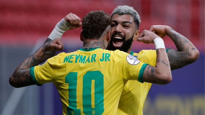 Tras asegurarse la continuidad de Neymar, el Santos va por otra estrella con pasado de selección