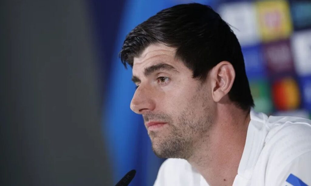 Courtois «No podemos aceptar el racismo ni la homofobia»
