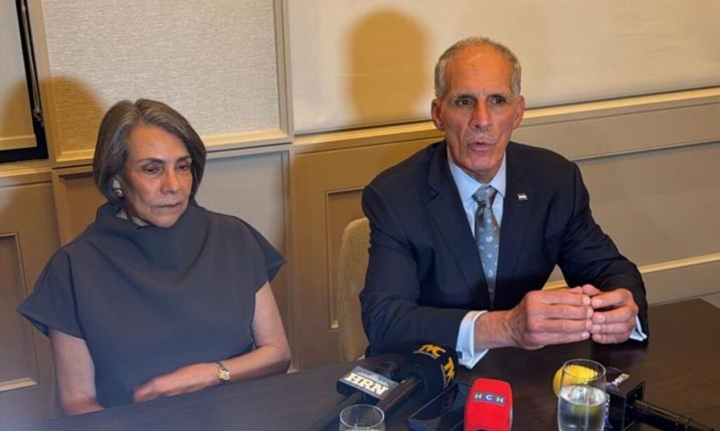 Presidente Asfura comparece tras participar en la cumbre del Escudo de las Américas