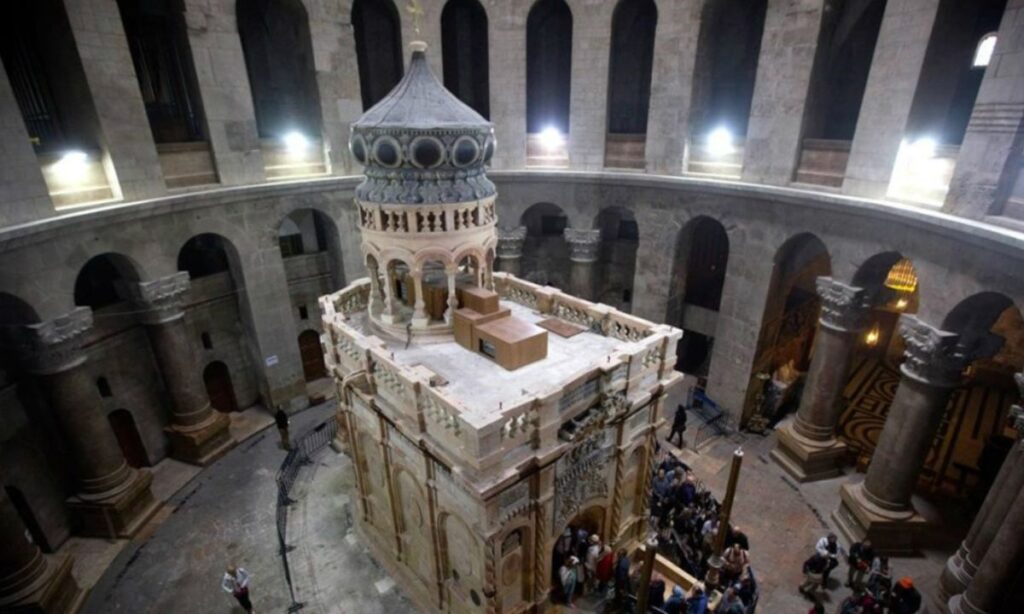 ¡Por primera vez en la historia moderna! Cierran de forma indefinida el Santo Sepulcro debido a misiles