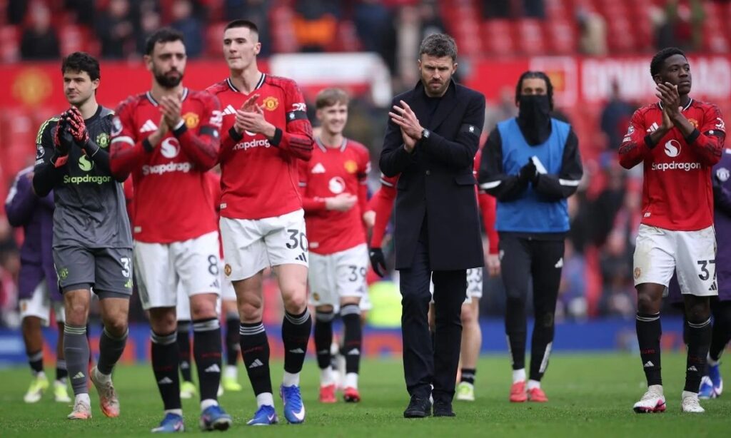 Manchester United confirma a Michael Carrick