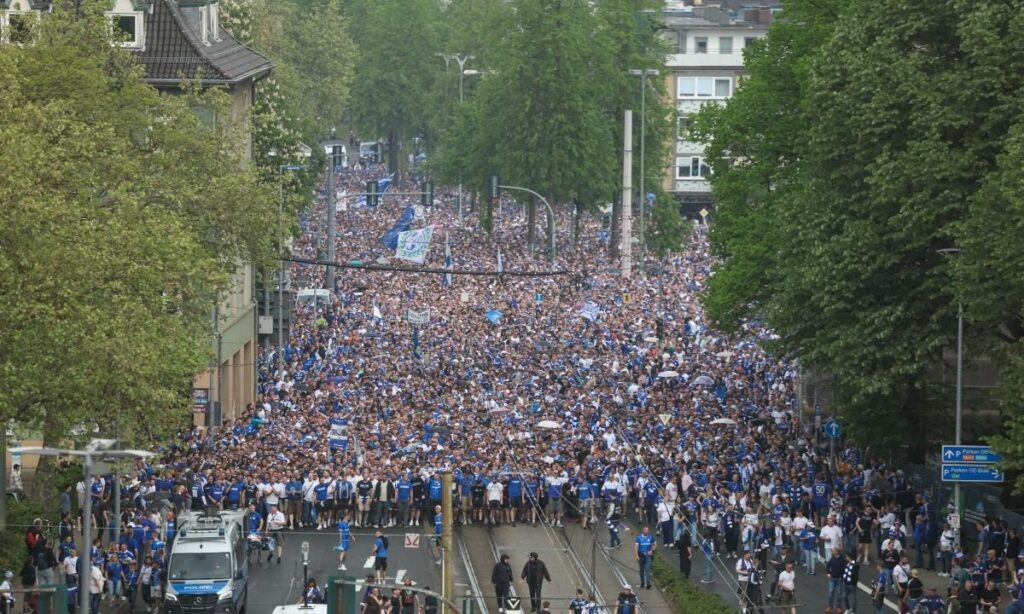 Schalke 04 regresa a la Bundesliga
