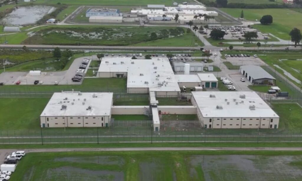 Suicidios de migrantes en Centros de Detención ICE