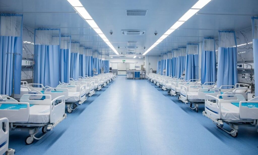 Bukele inaugura el nuevo Hospital Rosales