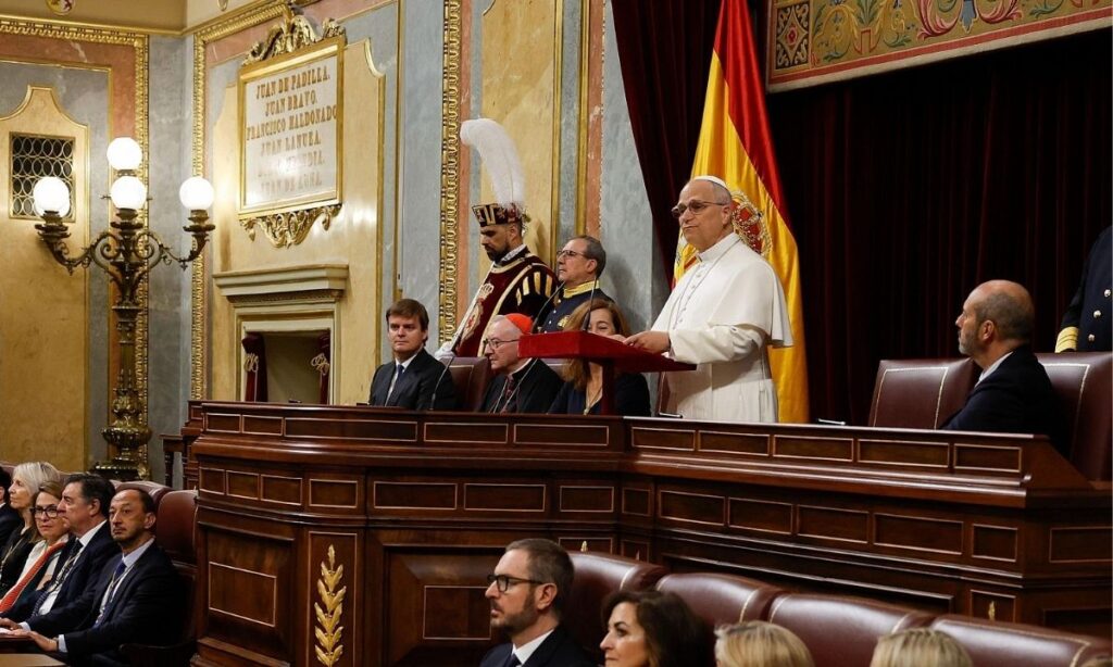 León XIV pide justicia por abusos en la iglesia católica