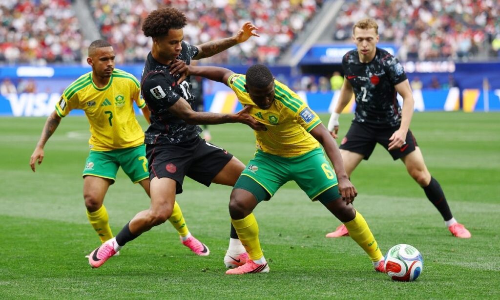 Canadá clasifica a los octavos de final