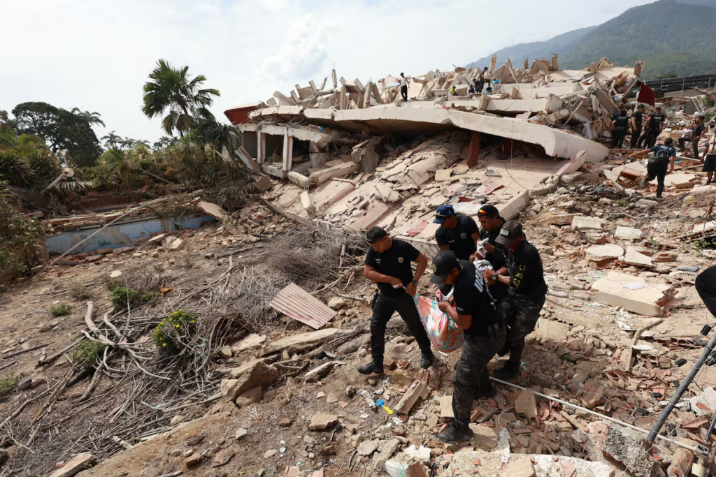 aumenta el número de muertos por terremotos