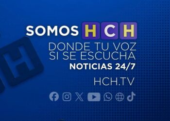 ¡Sin pudor! Cachan a pareja en una “situación romántica” en plena vía pública