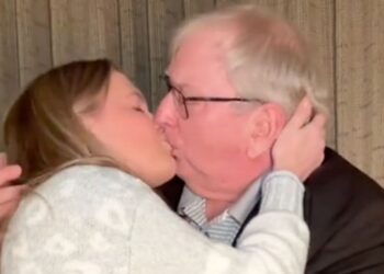Influencer de 35 años se comprometió con un hombre de 80 Lo encontré en un hogar de ancianos