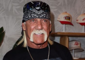 ¡Luto en el mundo de la lucha libre! Muere a los 71 años en su residencia la leyenda de la WWE Hulk Hogan