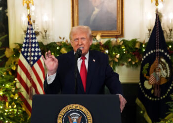 “Feliz Navidad a todos, incluidos los terroristas muertos”: Trump anuncia ataques aéreos en un país africano