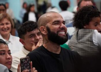 Dani Alves podría volver a jugar al fútbol profesional tras ser absuelto por un delito de agresión sexual