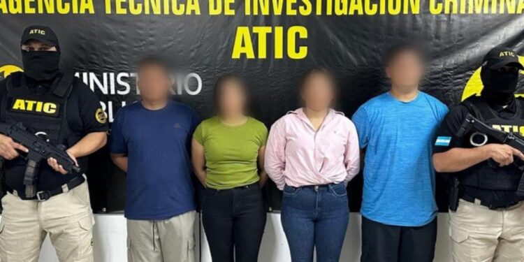 Detenidos cuatro policías por violación agravada y privación ilegal de la libertad en perjuicio de una joven