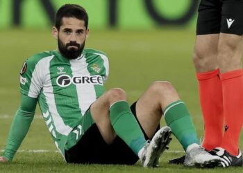 Sigue la pesadilla de Isco tiene que volver a operarse y estará un mes más de baja