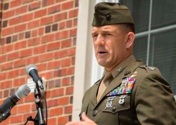Donald Trump nominó a Francis L. Donovan como jefe del Comando Sur en medio de la tensión con Venezuela