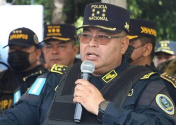 Yo tampoco he cobrado mi sueldo director de la Policía Nacional confirma deuda a la institución pero descarta huelga de fusiles caídos