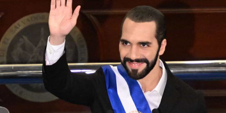 Bukele asegura que economía de El Salvador crecerá “arriba del 4 %” en 2025