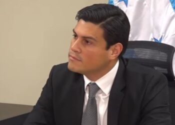 Marlon Ochoa confirma invitación a Sesión de Pleno Virtual para discutir propuesta de declaratoria de elecciones esta noche