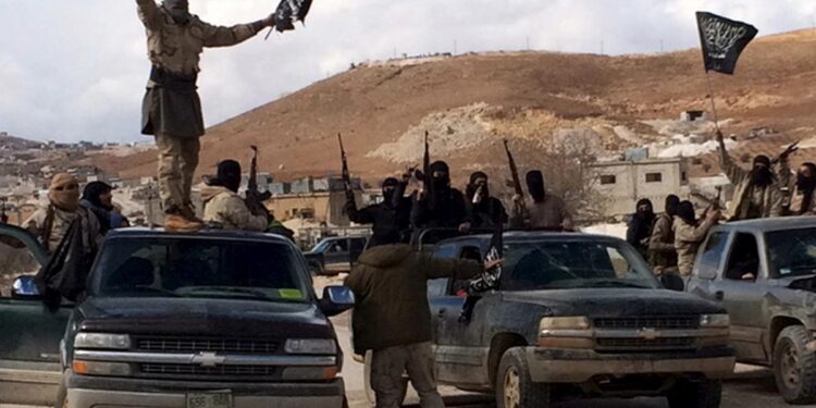 EE.UU. mata a líder de Al Qaeda en Siria vinculado con la muerte de estadounidenses en 2025
