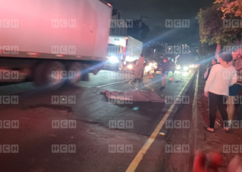 Hombre pierde la vida cuando intentaba cruzar el transitado bulevar Fuerzas Armadas de la capital