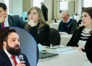 Redondo lanza fuerte advertencia a consejeros del CNE, caso contrario, él tomará las riendas del “Voto por voto”