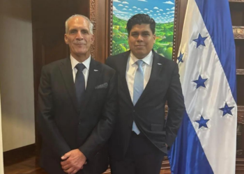 ¡Salió cachureco! Roberto Lagos es juramentado como el presidente del Banco Central de Honduras; No es lo mismo verla venir…