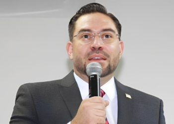 “Esta vez no hay patadas”: Jorge Cálix denuncia “Golpe de Estado Legislativo en el año 2022” y sostiene que Luis Redondo “Usurpó” la presidencia del Congreso Nacional