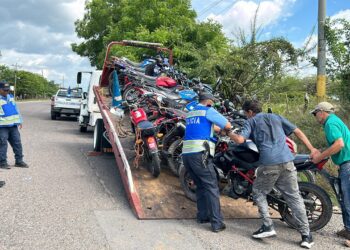 No se decomisarán motocicletas por falta de licencia o matrícula, anuncian autoridades policiales de Roatán