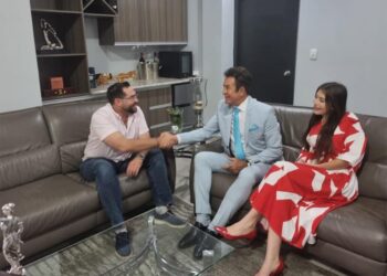 “Iroshka Elvir habló a solas con Tomás Zambrano y lograron un acuerdo”, dice Jorge Cálix; ella le responde: “Obtuviste un curul sin lograr un solo voto y negociaste con los cachurecos para hacer un cogobierno”