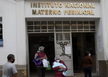 Perú emite alerta epidemiológica por «alto riesgo» de sarampión y polio en el país