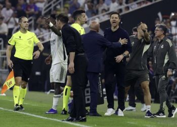 El llamativo posteo del Atlético de Madrid en medio del cruce entre Simeone y Vinícius