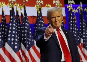 Trump asegura que Venezuela entregará entre 30 millones y 50 millones de barriles de petróleo a EEUU y dice: “ese dinero será controlado por mí”