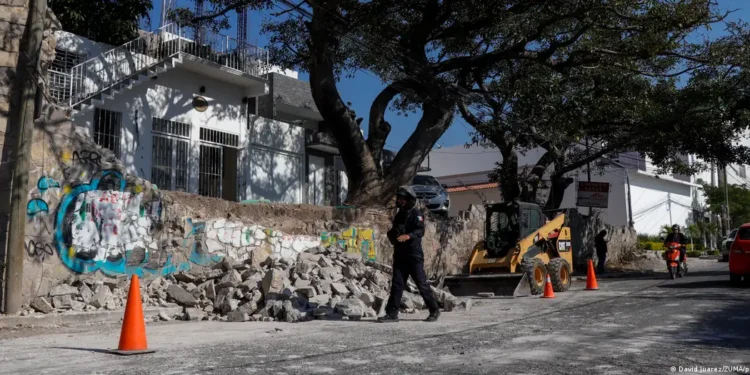 México: sismo deja dos muertos y decenas de casas destruidas