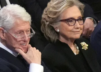 Bill y Hillary Clinton rechazan testificar ante el Congreso de EE.UU. por el caso Epstein