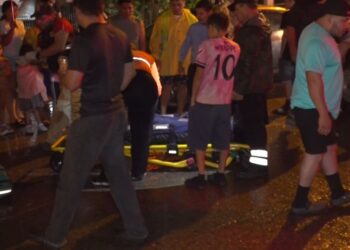 Conductor se da a la fuga tras “levantar” a motociclista en la 27 calle |  Móvil Emergencia SPS