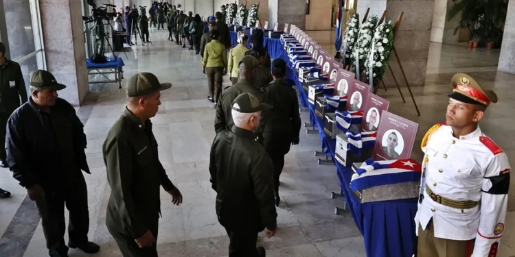 Cuba despide a los 32 militares muertos en Venezuela: «EE.UU. ha tirado todo por el piso»
