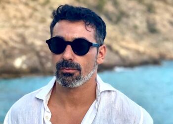 El nuevo escándalo que salpica al Pocho Lavezzi chats, traición y una denuncia millonaria