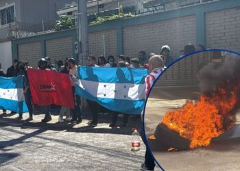 Empleados de medios de comunicación estatales protestan en TGU con diversas demandas laborales