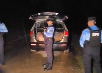 Pareja es encontrada sin vida y atados de manos y pies en la cajuela de un vehículo en La Ceiba