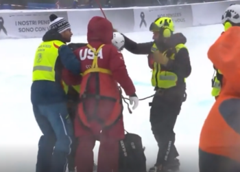 Regresó a las competencias a los 41 años luego de una seria lesión en la rodilla y sufrió una fuerte caída días antes de los Juegos Olímpicos