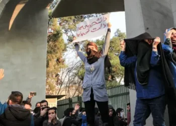 Medio internacional afirma que más de 12.000 personas habrían muerto en las protestas en Irán