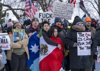 Minéapolis declara una «huelga general» en protesta contra de las redadas a inmigrantes