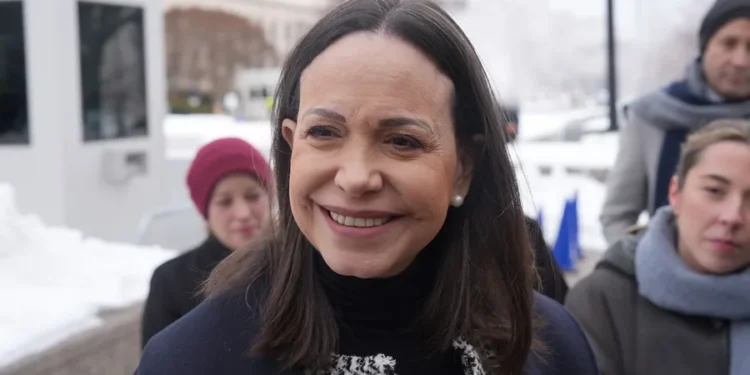 María Corina Machado pide una «transición real» en Venezuela tras reunirse con Marco Rubio