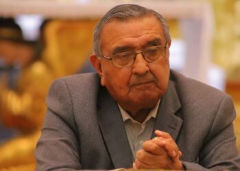¡Lo bueno no pierde vigencia! Nahúm Valladares, la voz oficial que volvió a juramentar a un presidente