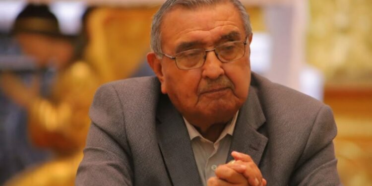 ¡Lo bueno no pierde vigencia! Nahúm Valladares, la voz oficial que volvió a juramentar a un presidente